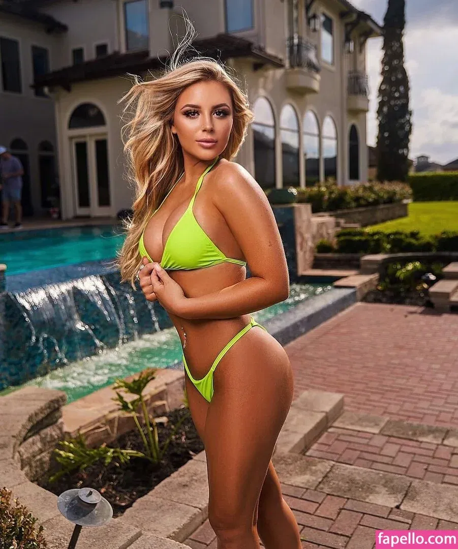 Ashlyn Sharp Onlyfans Photo Gallery 