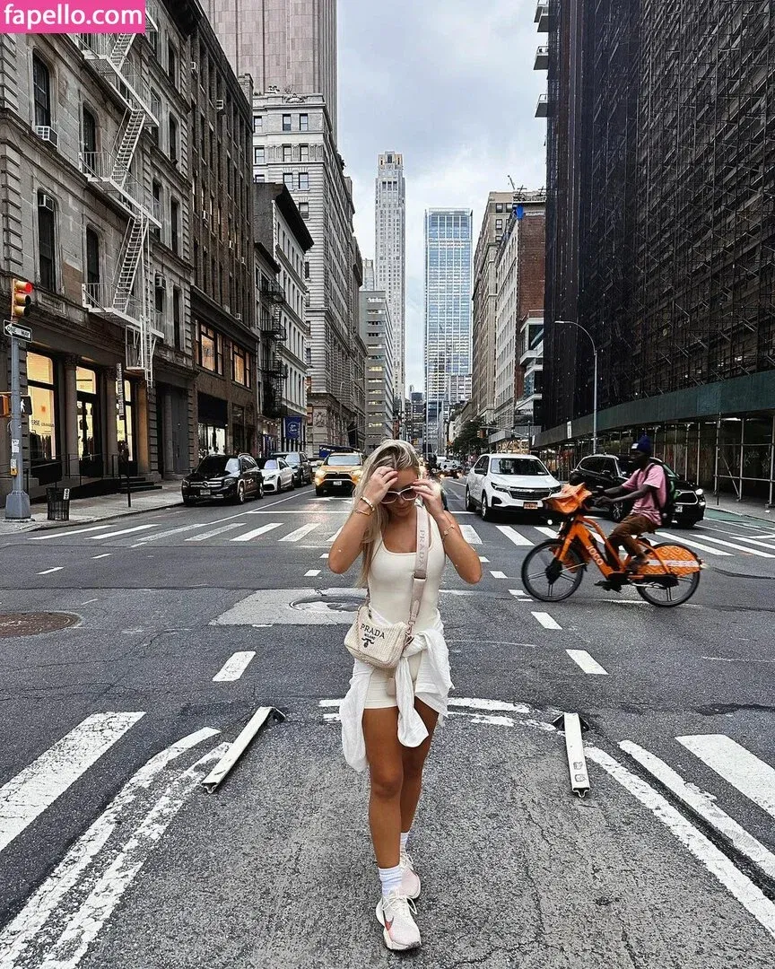 Ashlyn Sharp Onlyfans Photo Gallery 