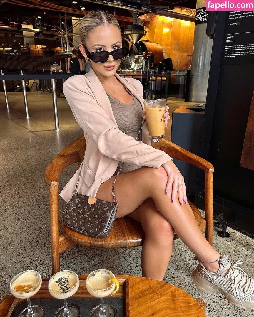 Ashlyn Sharp Onlyfans Photo Gallery 