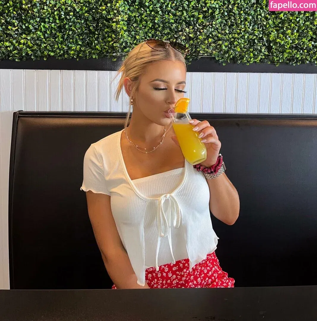 Ashlyn Sharp Onlyfans Photo Gallery 