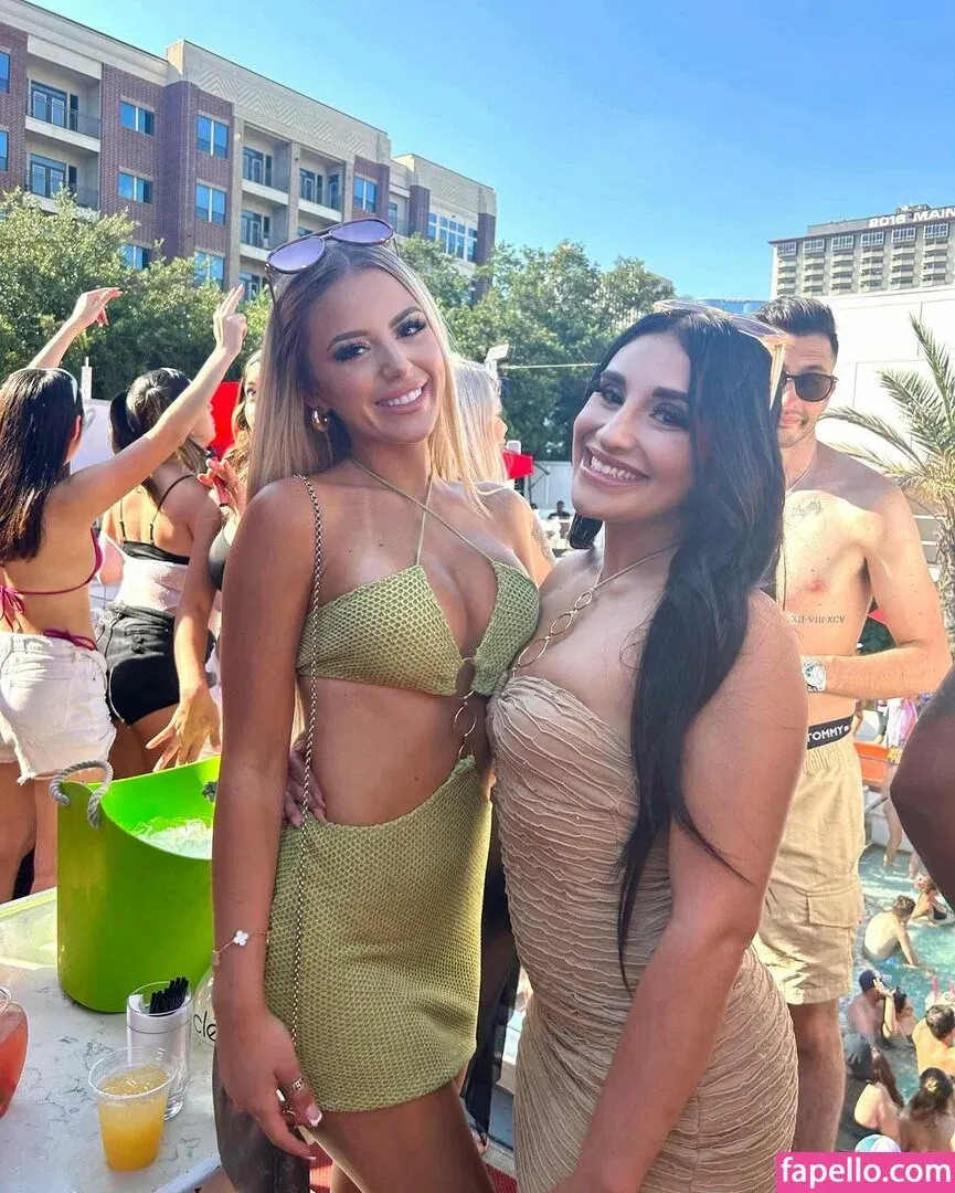 Ashlyn Sharp Onlyfans Photo Gallery 