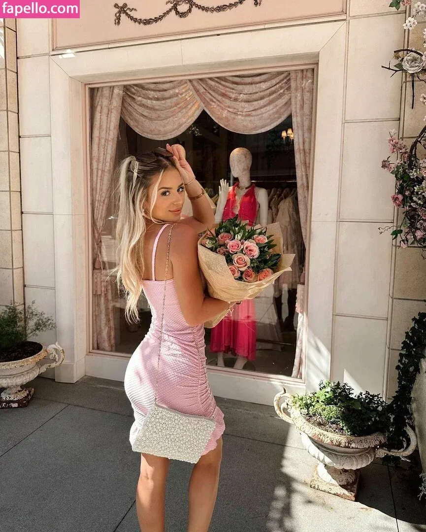 Ashlyn Sharp Onlyfans Photo Gallery 