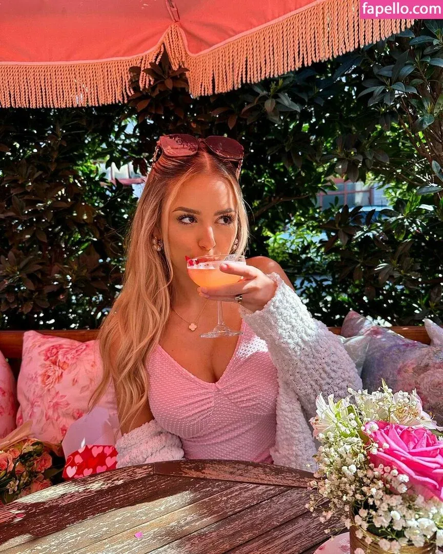 Ashlyn Sharp Onlyfans Photo Gallery 