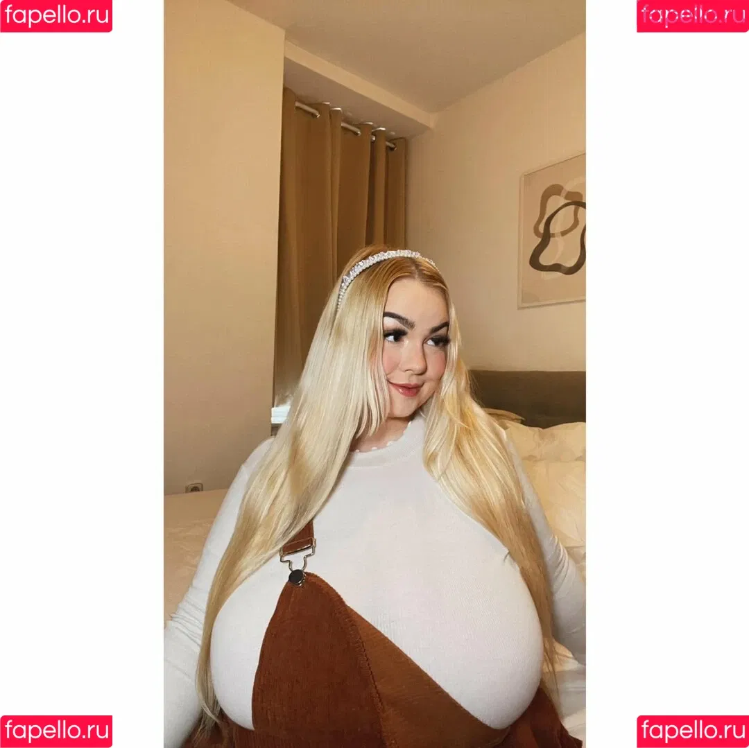 Schnataa Onlyfans Photo Gallery 