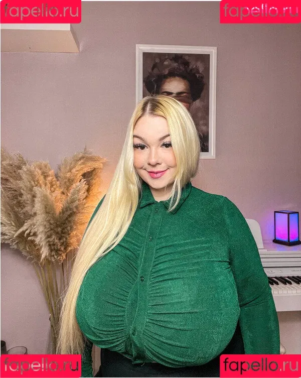 Schnataa Onlyfans Photo Gallery 