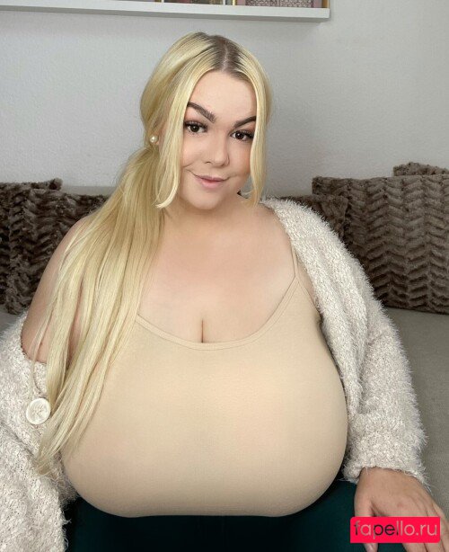 Schnataa Nude Onlyfans Photo 14