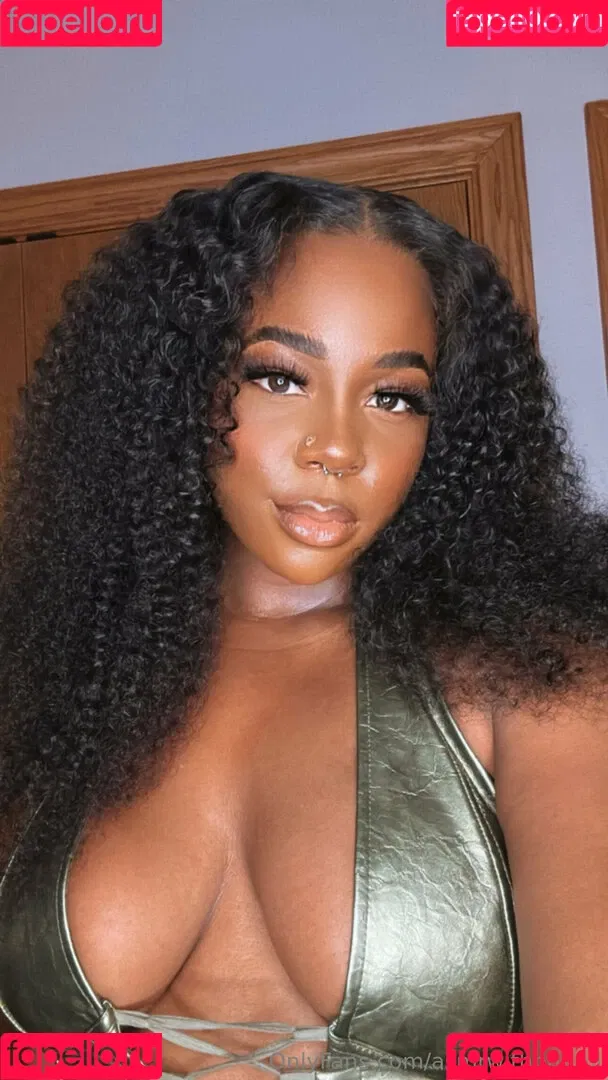 asmrwithnaomi Onlyfans Photo Gallery 