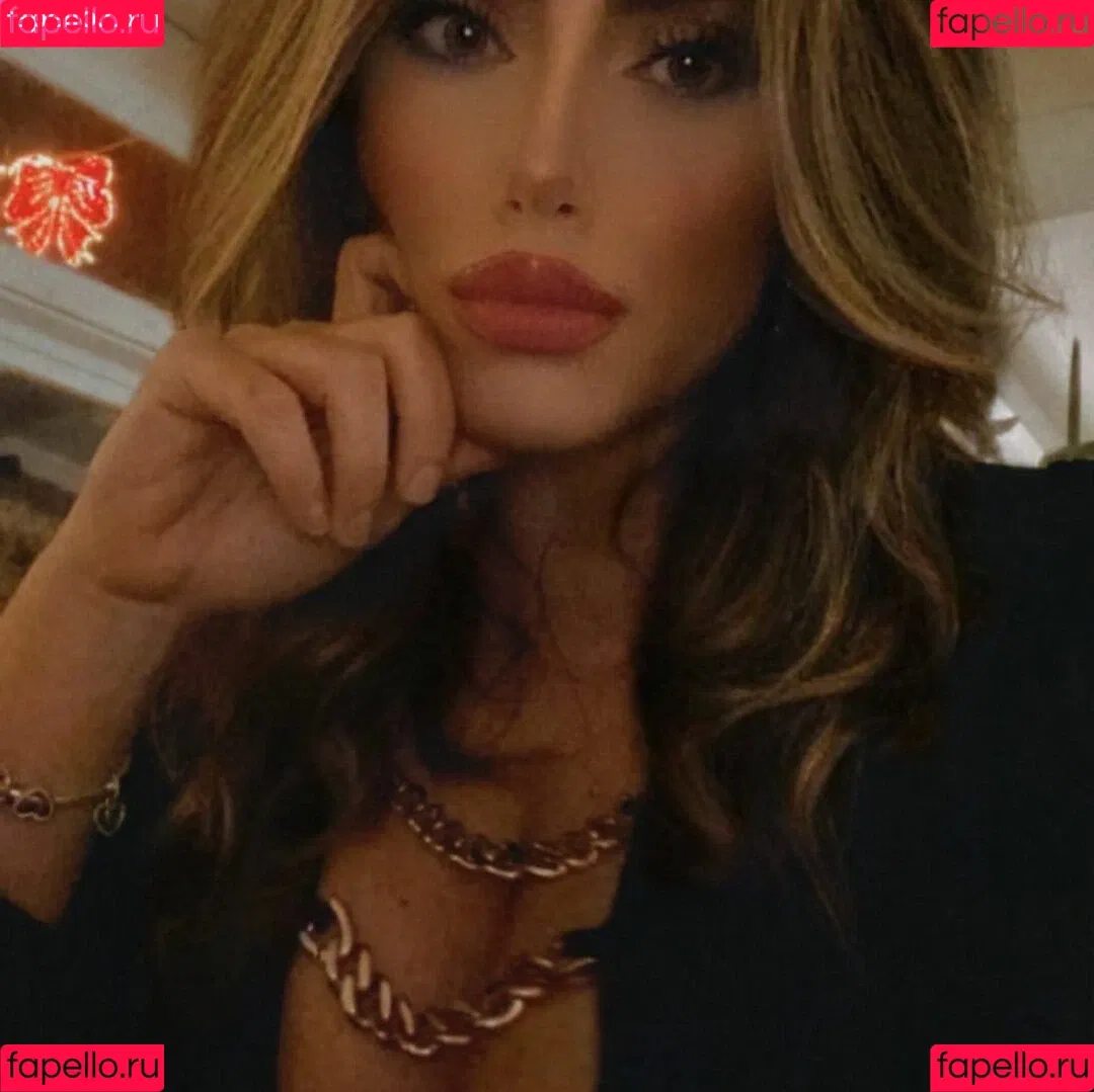 Ylenia Bevelacqua Onlyfans Photo Gallery 