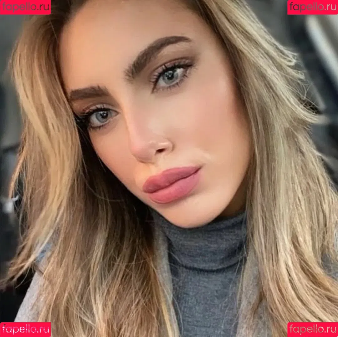 Ylenia Bevelacqua Onlyfans Photo Gallery 