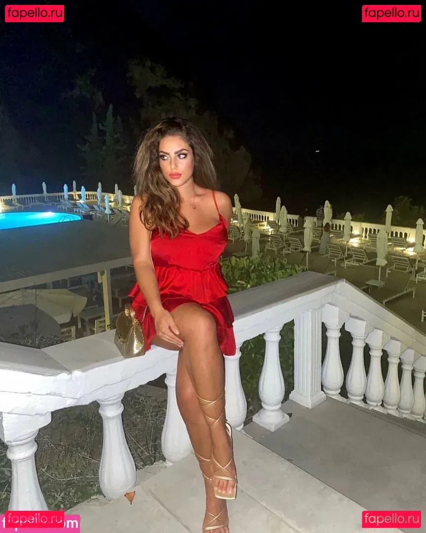 Ylenia Bevelacqua Onlyfans Photo Gallery 