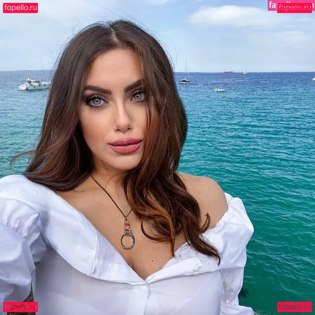 Ylenia Bevelacqua Onlyfans Photo Gallery 