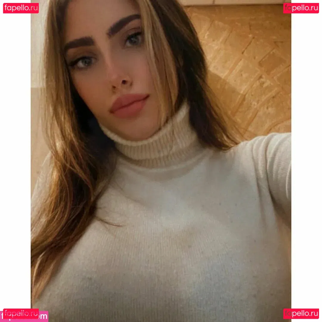 Ylenia Bevelacqua Onlyfans Photo Gallery 