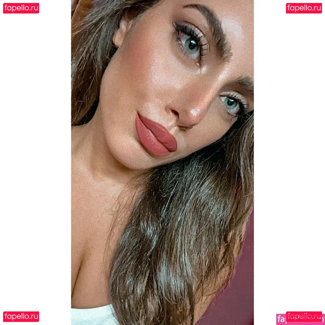 Ylenia Bevelacqua Onlyfans Photo Gallery 