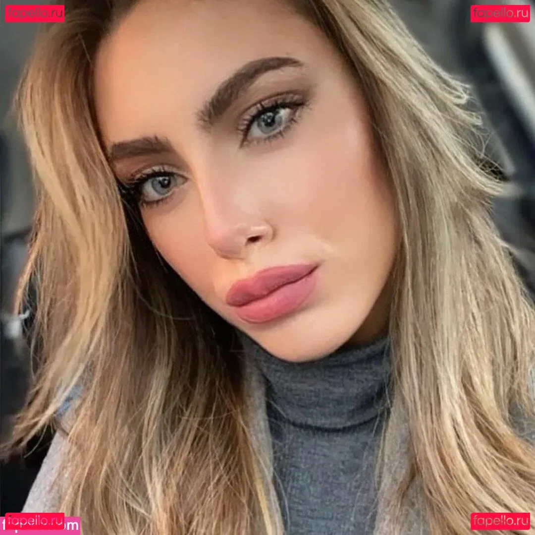 Ylenia Bevelacqua Onlyfans Photo Gallery 