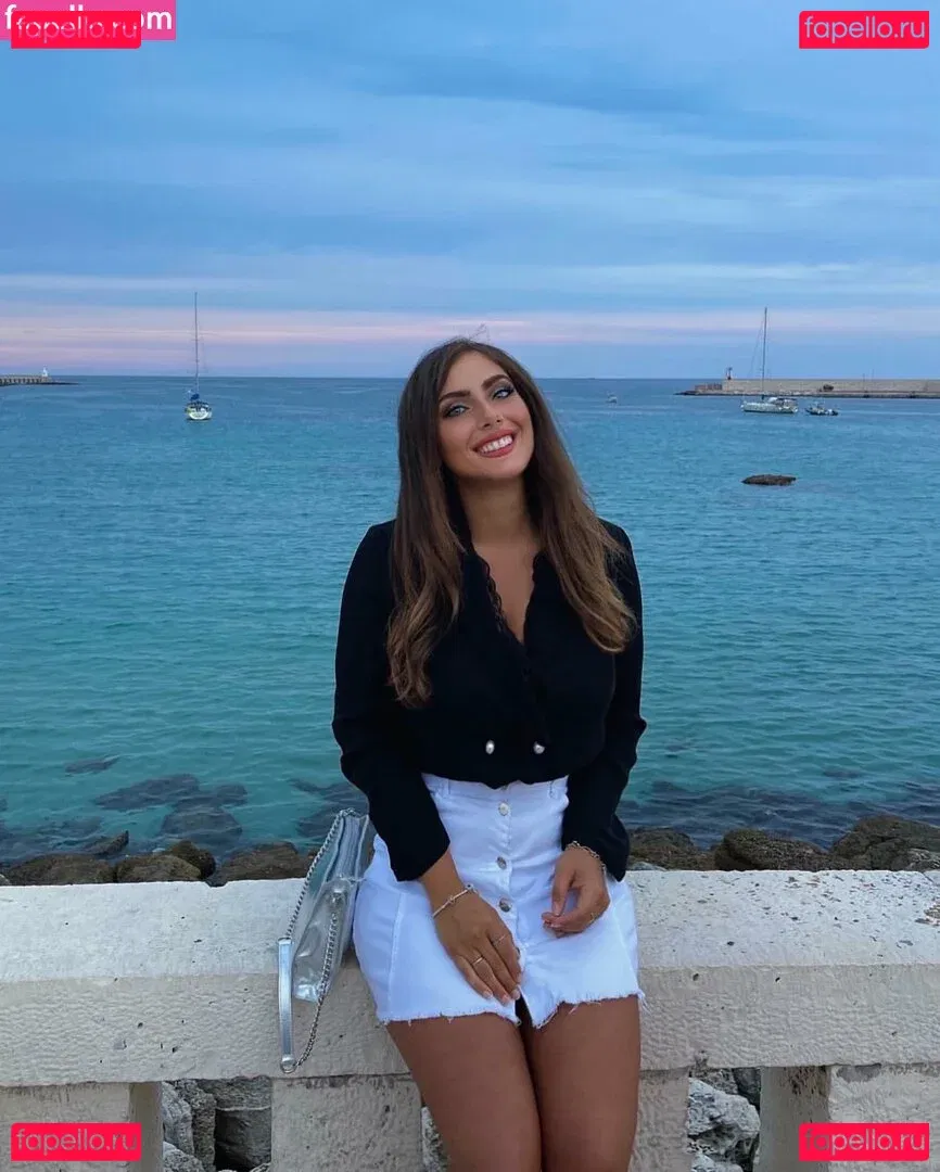 Ylenia Bevelacqua Onlyfans Photo Gallery 