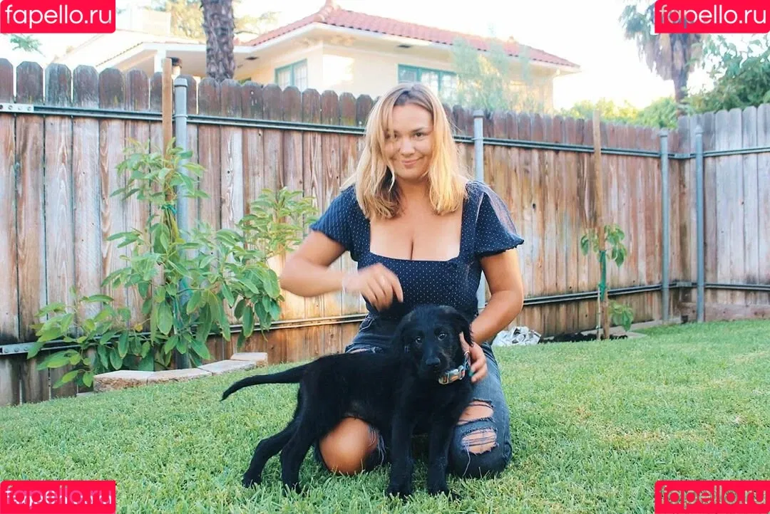 Julia G Onlyfans Photo Gallery 