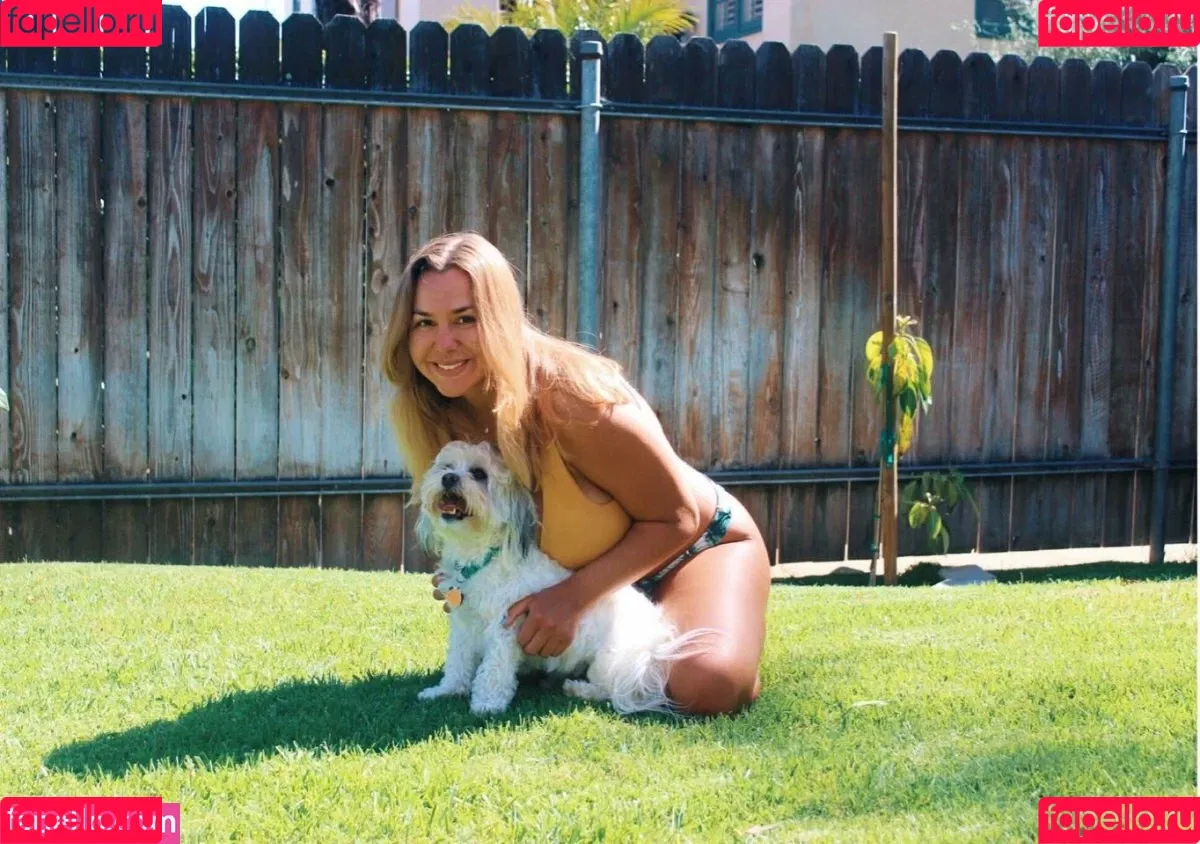 Julia G Onlyfans Photo Gallery 