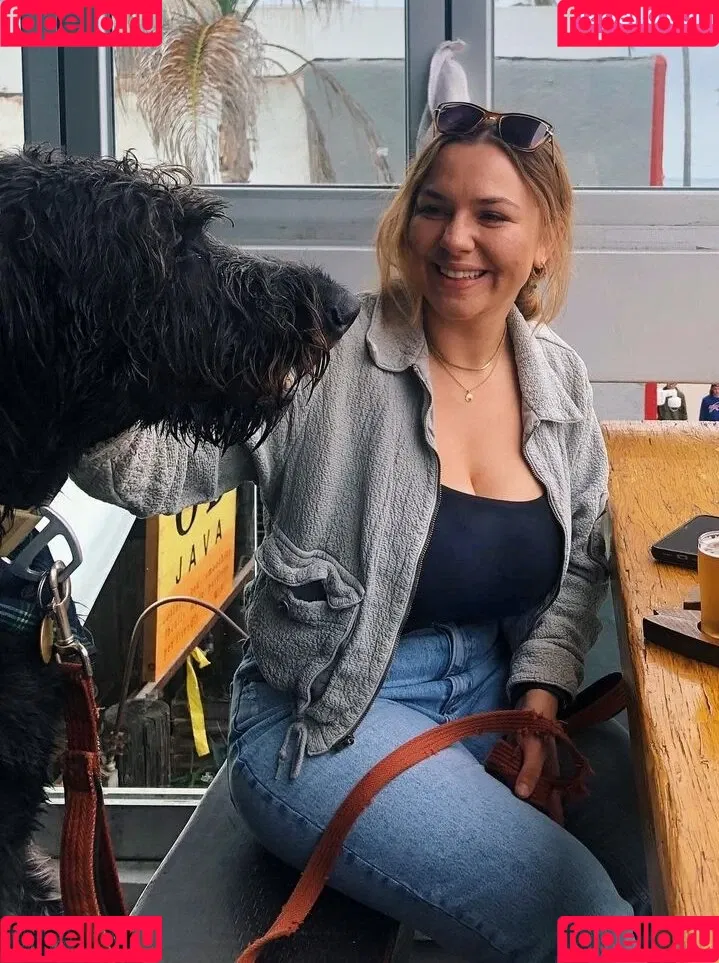 Julia G Onlyfans Photo Gallery 