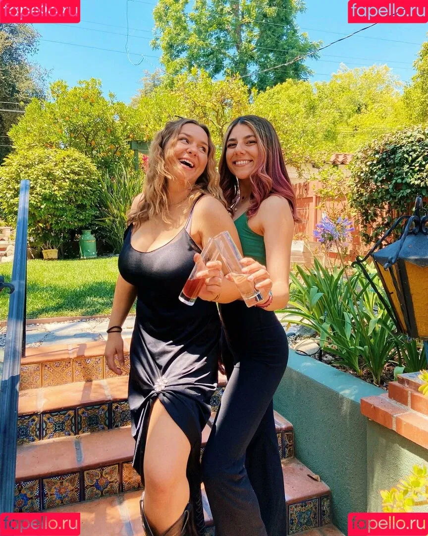 Julia G Onlyfans Photo Gallery 