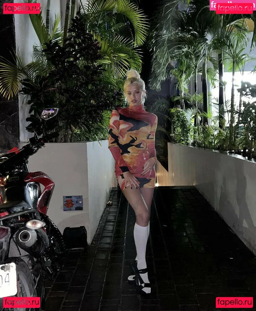 Julia G Onlyfans Photo Gallery 