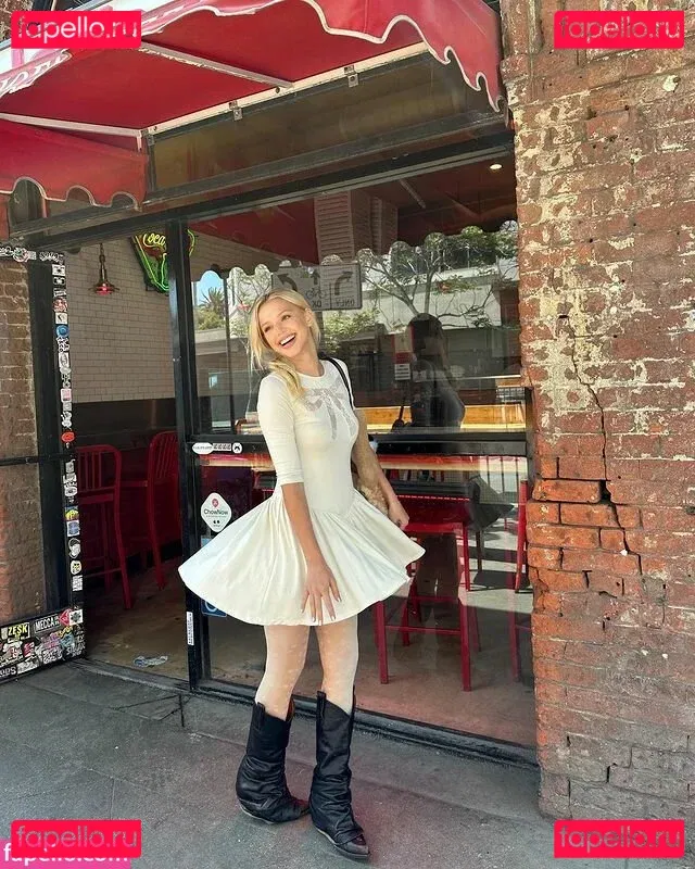 Julia G Onlyfans Photo Gallery 