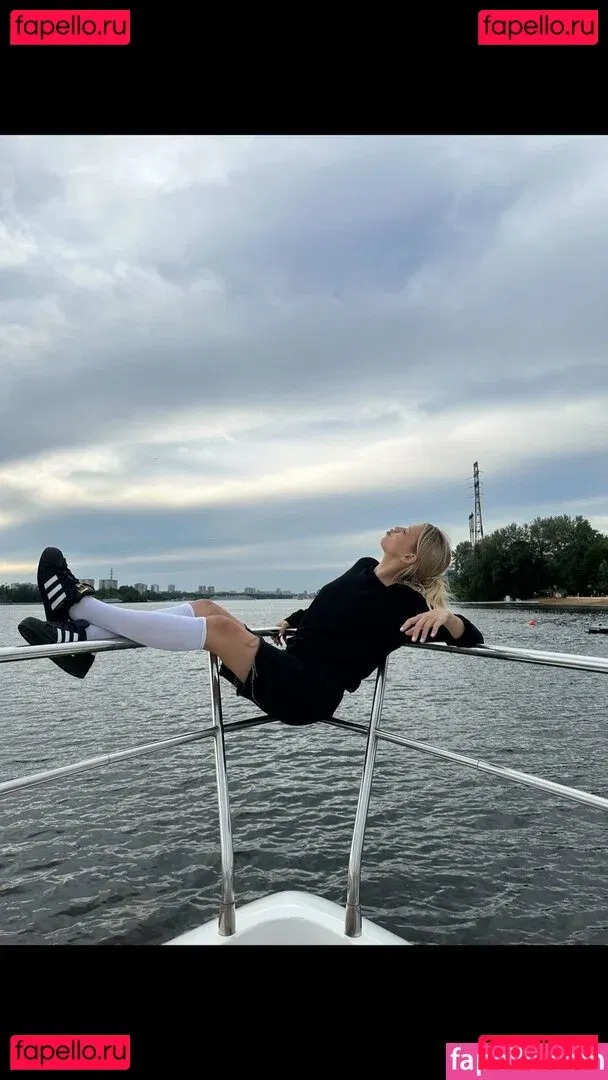 Julia G Onlyfans Photo Gallery 