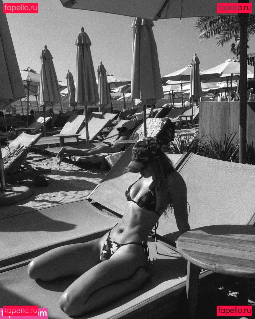 Julia G Onlyfans Photo Gallery 