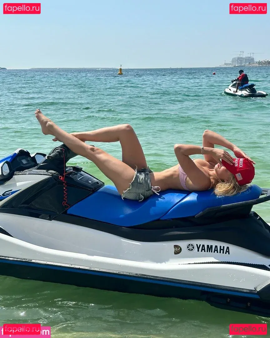 Julia G Onlyfans Photo Gallery 