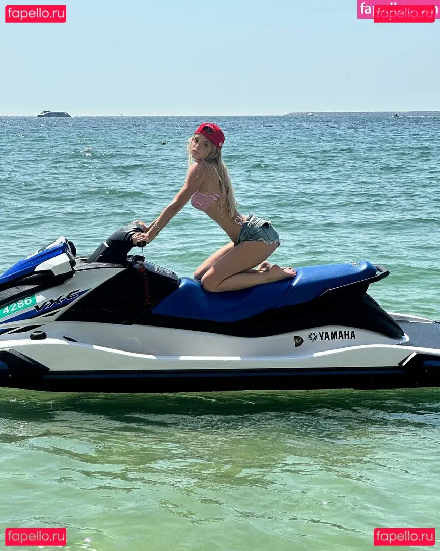 Julia G Onlyfans Photo Gallery 