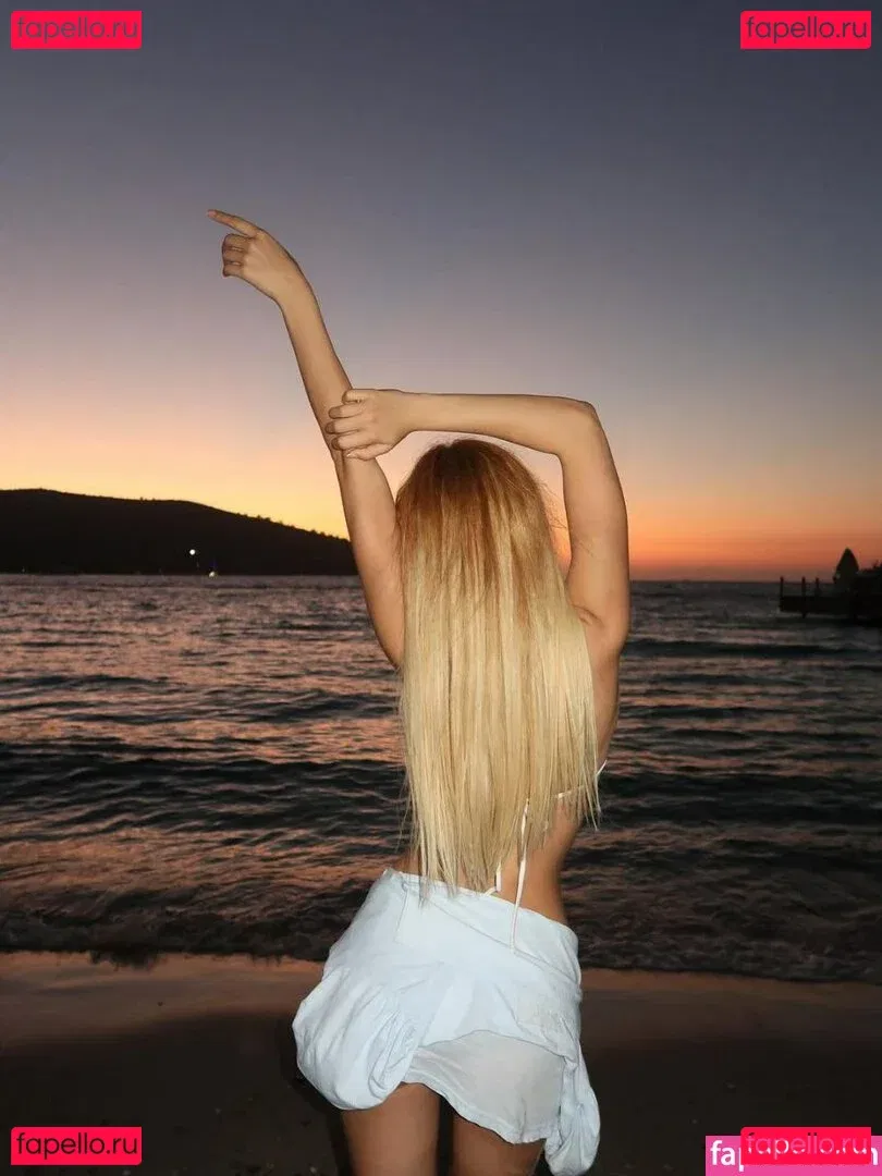 Julia G Onlyfans Photo Gallery 