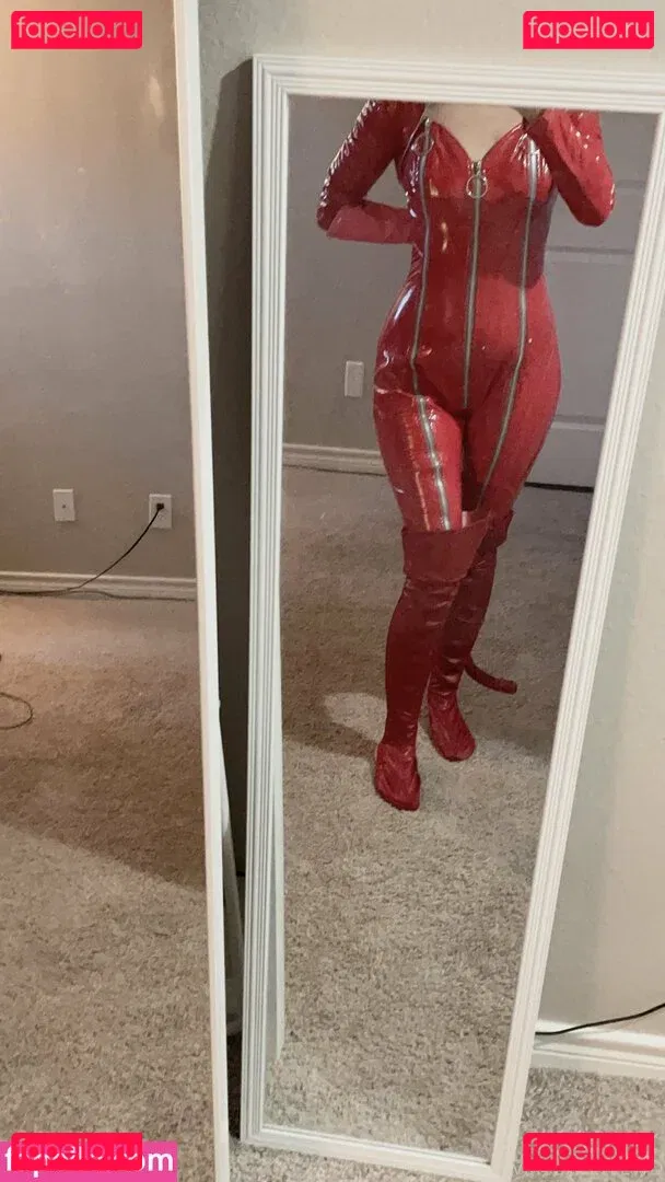 virtuallylewd Onlyfans Photo Gallery 