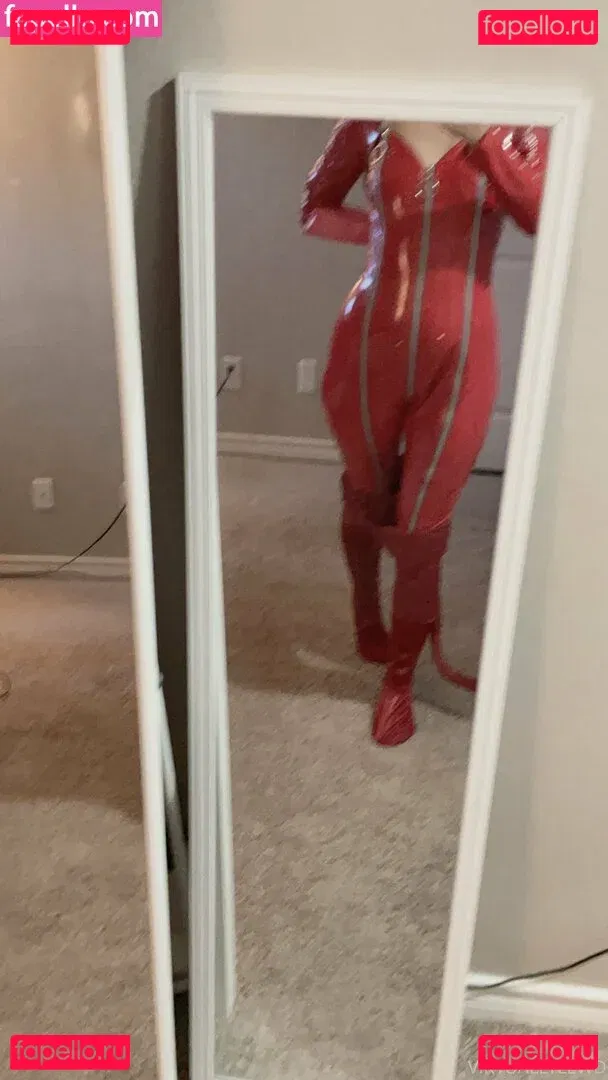 virtuallylewd Onlyfans Photo Gallery 