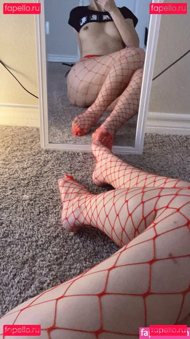 virtuallylewd Onlyfans Photo Gallery 