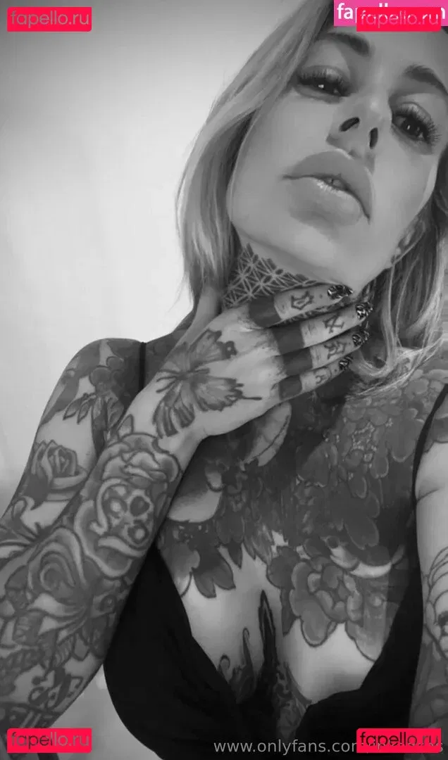 inkedgigi Onlyfans Photo Gallery 