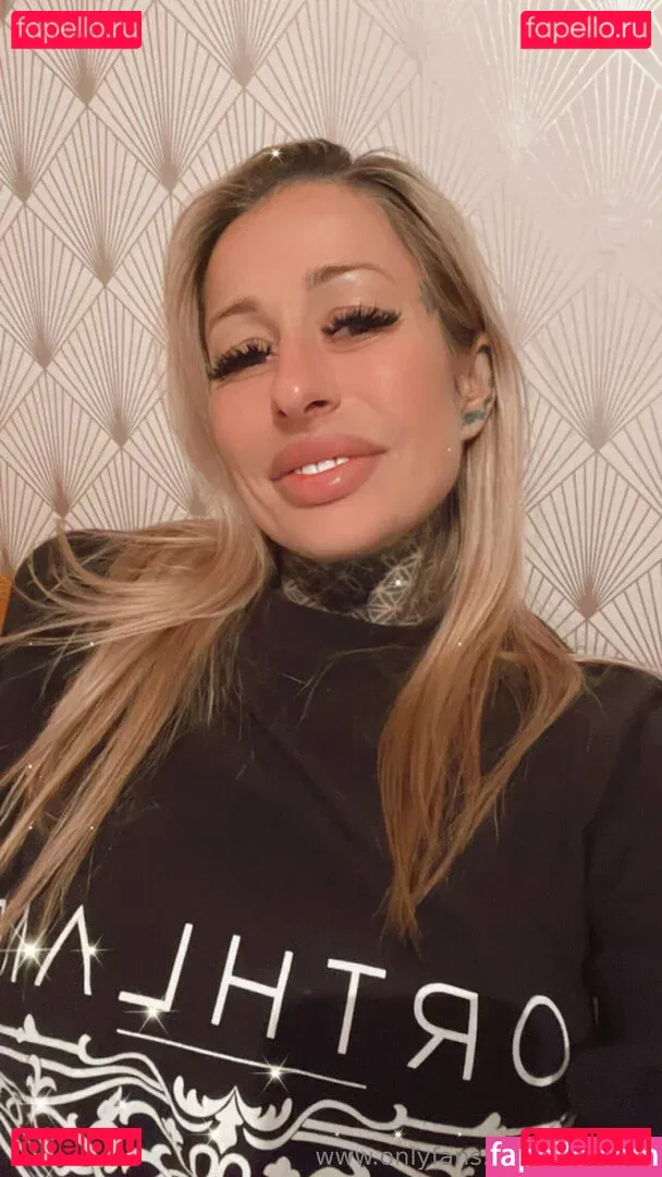 inkedgigi Onlyfans Photo Gallery 