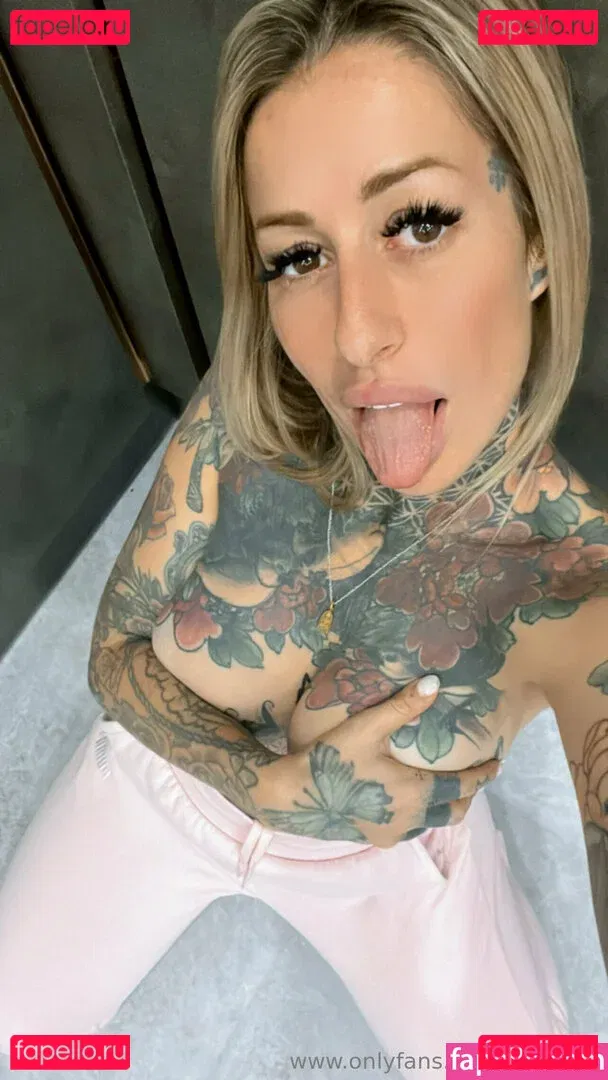 inkedgigi Onlyfans Photo Gallery 