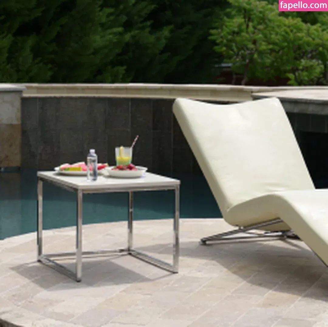 Claudia Bavel Onlyfans Photo Gallery 