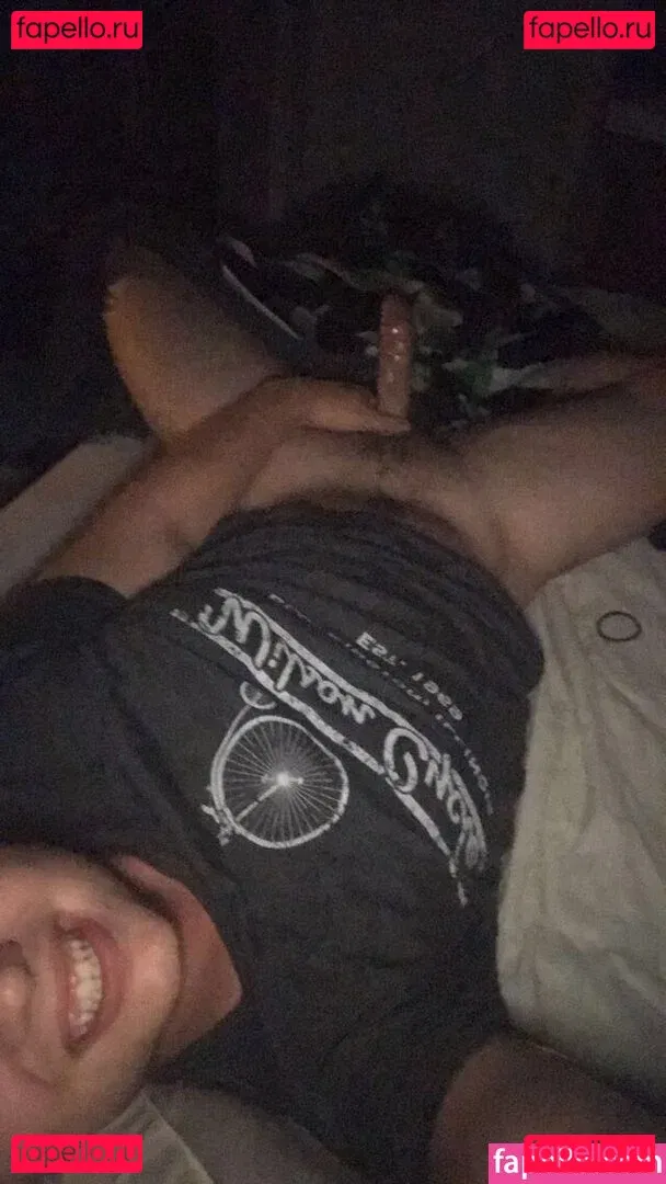 selfiejesus Onlyfans Photo Gallery 