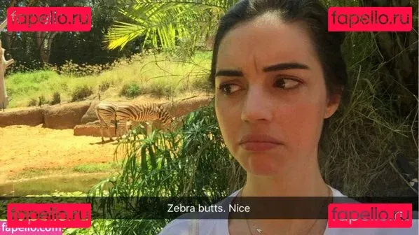 Adelaide Kane Onlyfans Photo Gallery 