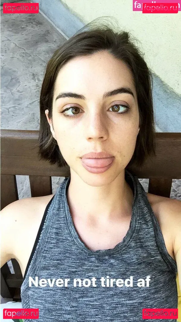 Adelaide Kane Onlyfans Photo Gallery 