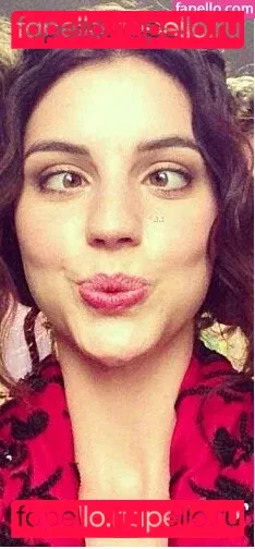 Adelaide Kane Onlyfans Photo Gallery 