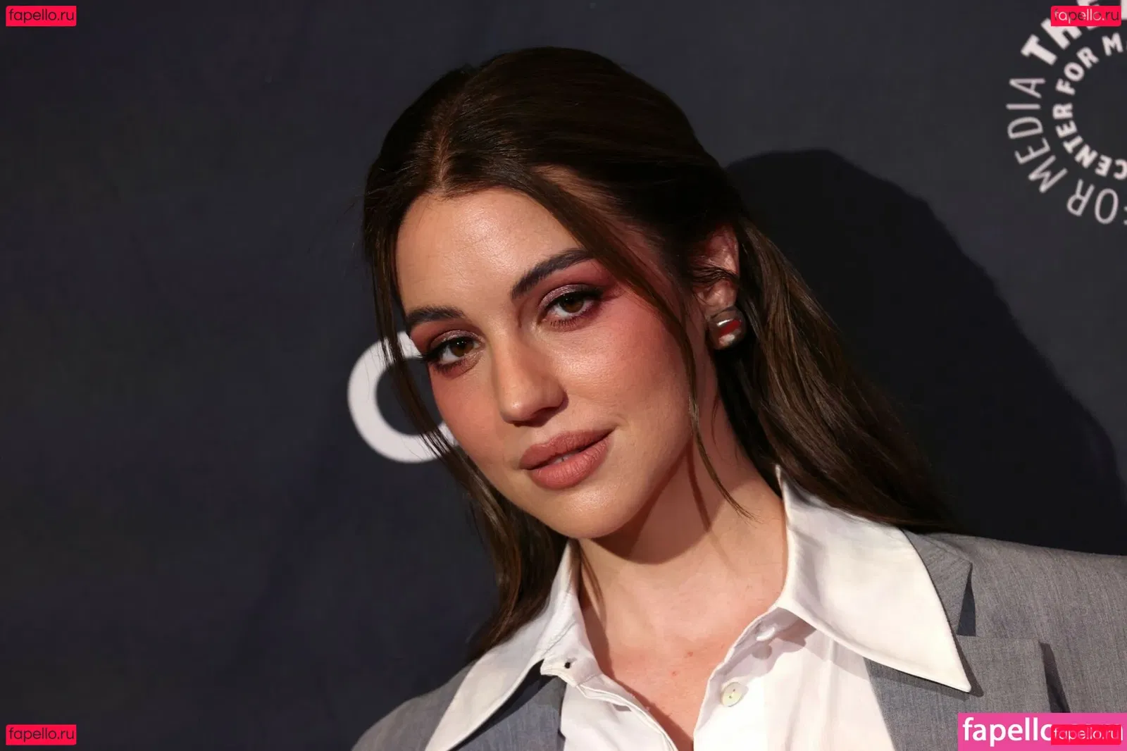 Adelaide Kane Onlyfans Photo Gallery 