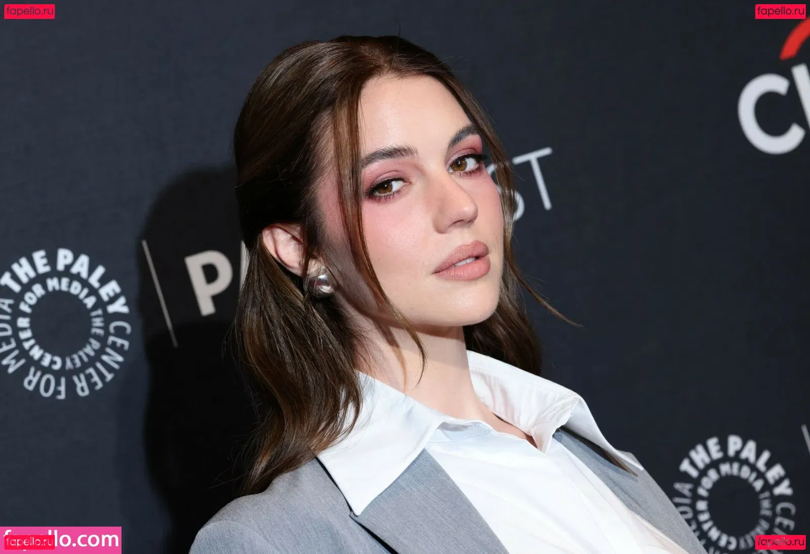 Adelaide Kane Onlyfans Photo Gallery 