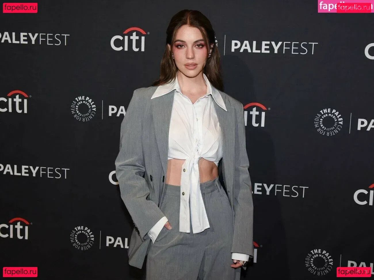 Adelaide Kane Onlyfans Photo Gallery 
