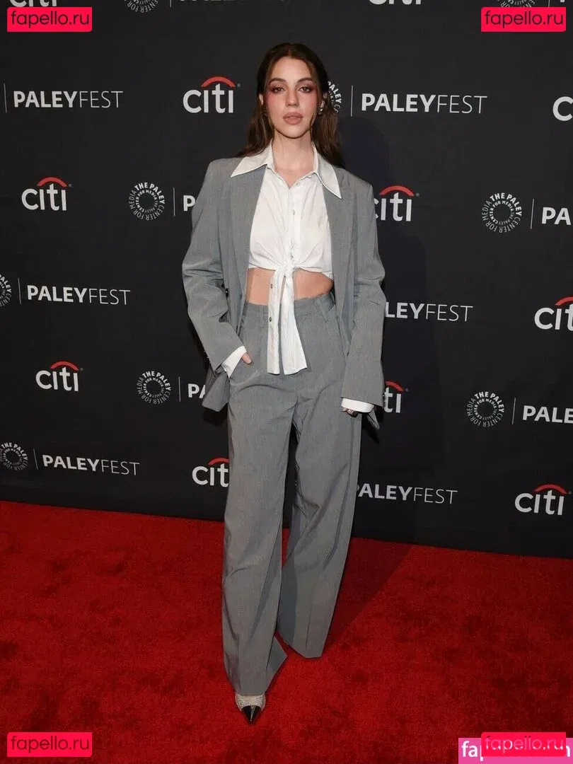 Adelaide Kane Onlyfans Photo Gallery 