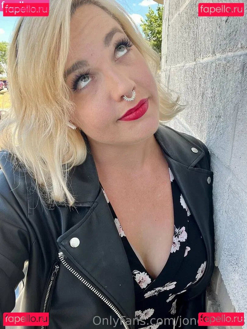 joneslyfans Onlyfans Photo Gallery 