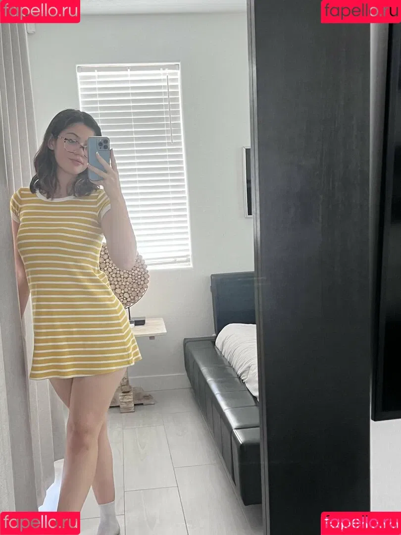 Ellie Nova Onlyfans Photo Gallery 