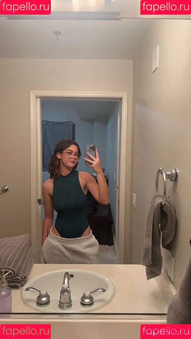 Ellie Nova Onlyfans Photo Gallery 