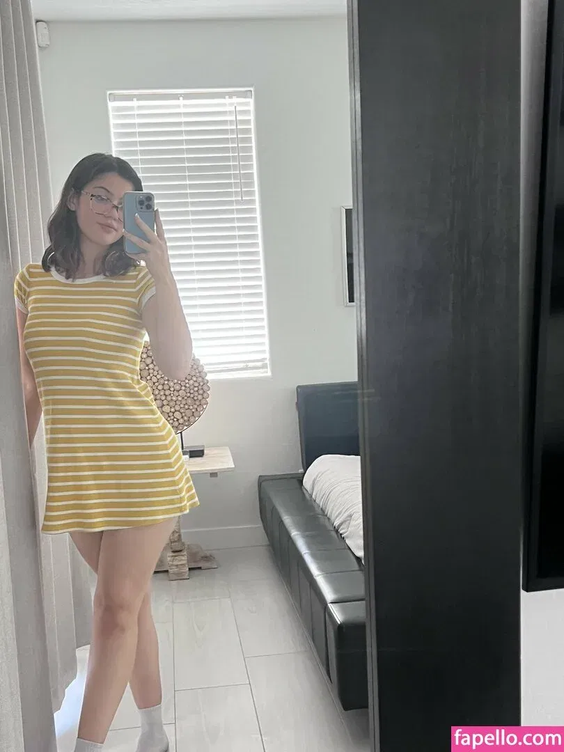 Ellie Nova Onlyfans Photo Gallery 