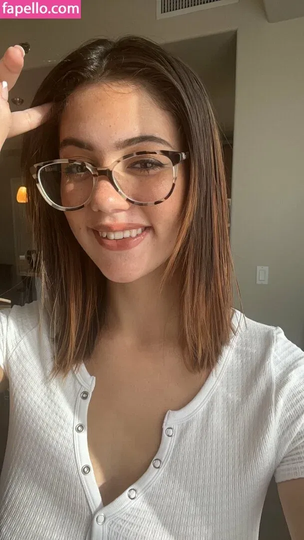 Ellie Nova Onlyfans Photo Gallery 